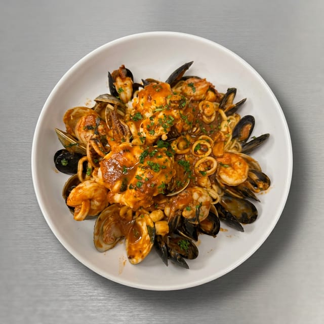 Zuppa di Pesce Over Linguini.